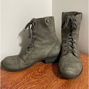 COBB HILL Bethany, Grey Sz US
10 Fall/winter boots